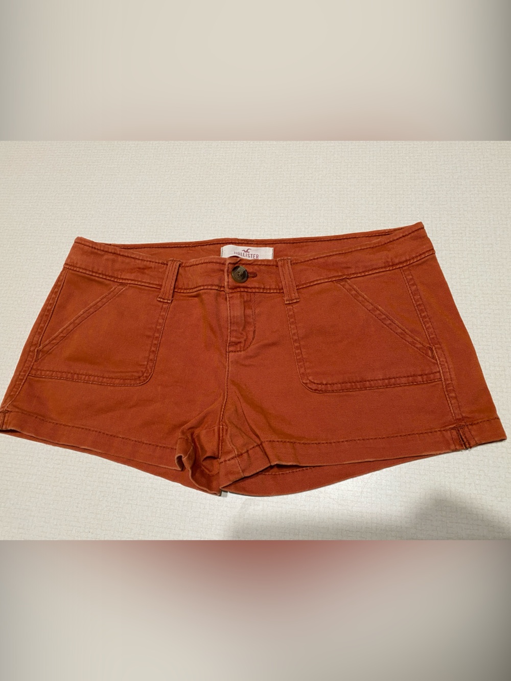 Hollister Women's Rust-Toned Denim Shorts